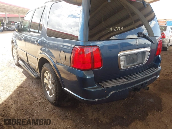 2003 Lincoln Navigator Luxury z VIN 5LMFU28R63LJ29742, wystawiony jako IAAI lot #42043327 z przebiegiem 183 542 mil mil oraz . Historia ofert i sprzedaży dostępna na DreamBid. Obrazek 3.