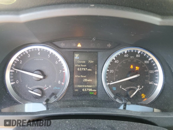 2019 Toyota Highlander SE with VIN 5TDJZRFH6KS611758, listed as a Copart auction lot 57157545 with 63,798 mi miles and Salvage title. Bid and sale history available at DreamBid. Image 9.