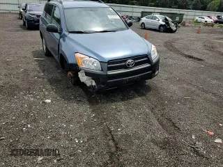 2012 Toyota RAV4 z VIN 2T3BF4DV7CW230817, wystawiony jako Copart lot #63227405 z przebiegiem 231 028 mil mil oraz Szkoda całkowita • Salvage title. Historia ofert i sprzedaży dostępna na DreamBid. Obrazek 13.
