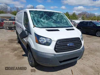 2018 Ford Transit z VIN 1FTYR1YM6JKA34729, wystawiony jako IAAI lot #41931052 z przebiegiem 219 286 mil mil oraz . Historia ofert i sprzedaży dostępna na DreamBid. Obrazek 1.