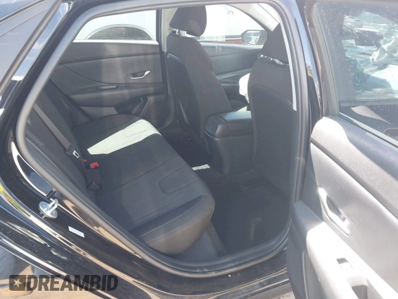 2022 Hyundai Elantra SE with VIN KMHLL4AG1NU343287, listed as a IAAI auction lot 39700530 with 37,492 mi miles and . Bid and sale history available at DreamBid. Image 8.