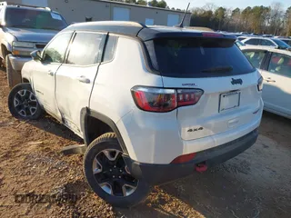 2018 Jeep Compass Trailhawk with VIN 3C4NJDDBXJT199178, listed as a IAAI auction lot 41215543 with 102,271 mi miles and . Bid and sale history available at DreamBid. Image 3.