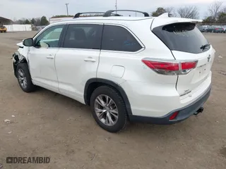 2014 Toyota Highlander XLE with VIN 5TDKKRFH0ES012481, listed as a IAAI auction lot 41687100 with 158,538 mi miles. Bid and sale history available at carsss.com. Image 3.