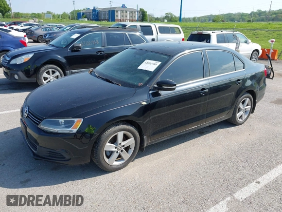 2013 Volkswagen Jetta TDI w/Premium с VIN 3VWLL7AJ9DM368679, выставлен на аукционе IAAI как лот 42092889 с пробегом 124 077 миль миль и . История ставок и продаж доступна на DreamBid. Изображение 2.