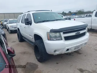 2008 Chevrolet Suburban 3LT z VIN 3GNFC16048G187823, wystawiony jako IAAI lot #41612832 z przebiegiem 244 128 mil mil oraz . Historia ofert i sprzedaży dostępna na DreamBid. Obrazek 1.