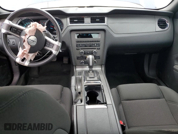 2014 Ford Mustang V6 with VIN 1ZVBP8AM4E5271591, listed as a Copart auction lot 47320805 with 87,915 mi miles and Salvage Title. Bid and sale history available at DreamBid. Image 8.