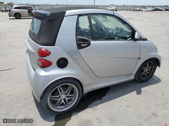 2009 Smart fortwo Passion with VIN WMEEK31X79K277518, listed as a Copart auction lot 60915174 with 61,088 mi miles and Salvage Title. Bid and sale history available at carsss.com. Image 3.