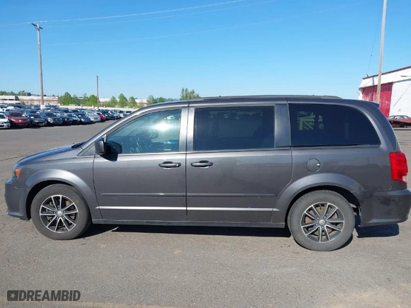 2016 Dodge Grand Caravan R/T with VIN 2C4RDGEG3GR319399, listed as a IAAI auction lot 42078809 with 227,295 mi miles. Bid and sale history available at carsss.com. Image 14.