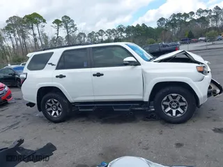 2019 Toyota 4Runner SR5 with VIN JTEBU5JR9K5649336, listed as a IAAI auction lot 41630764 with 88,451 mi miles. Bid and sale history available at carsss.com. Image 13.
