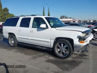 2002 Chevrolet Suburban LS with VIN 1GNEC16T32J198422, listed as a IAAI auction lot 41699753 with 204,504 mi miles. Bid and sale history available at carsss.com. Image 13.