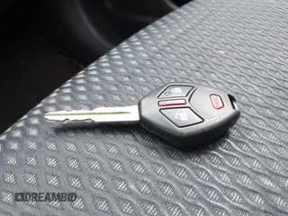 2017 Mitsubishi Outlander ES z VIN JA4AZ2A36HZ064804, wystawiony jako IAAI lot #42153351 z przebiegiem 115 714 mil mil oraz . Historia ofert i sprzedaży dostępna na DreamBid. Obrazek 11.