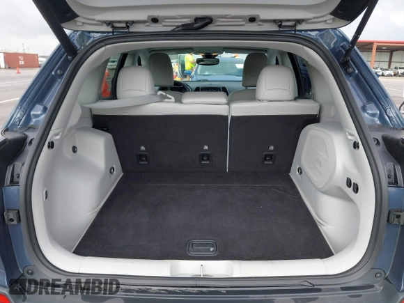 2020 Jeep Cherokee High Altitude with VIN 1C4PJLDN5LD636199, listed as a IAAI auction lot 42086834 with 66,101 mi miles and . Bid and sale history available at DreamBid. Image 17.