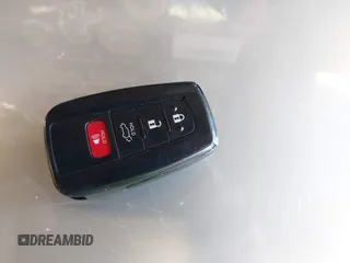 2020 Toyota Highlander LE with VIN 5TDBZRBH4LS020811, listed as a IAAI auction lot 42239163 with 88,757 mi miles and . Bid and sale history available at DreamBid. Image 11.