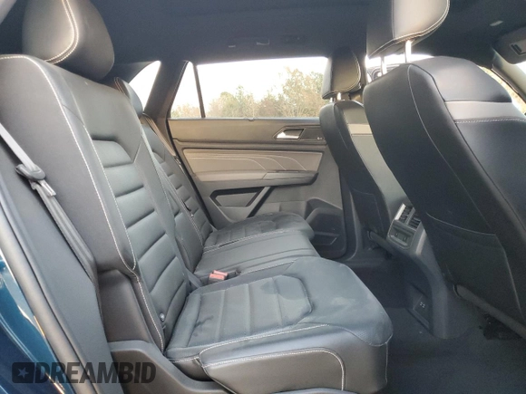 2021 Volkswagen Atlas SEL Premium R-Line with VIN 1V2FE2CA8MC238600, listed as a Copart auction lot 84416164 with 41,719 mi miles and Salvage title. Bid and sale history available at DreamBid. Image 11.
