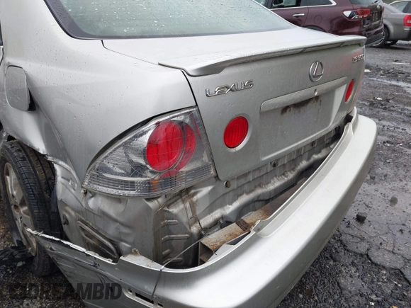 2002 Lexus IS 300/350 with VIN JTHBD192720059118, listed as a IAAI auction lot 41974564 with 207,050 mi miles and . Bid and sale history available at DreamBid. Image 13.