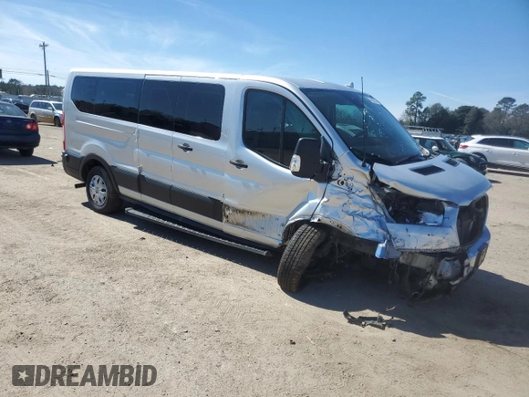 2020 Ford Transit Passenger XL with VIN 1FBAX2Y81LKA09647, listed as a Copart auction lot 45268545 with 108,360 mi miles and Non repairable. Bid and sale history available at DreamBid. Image 4.