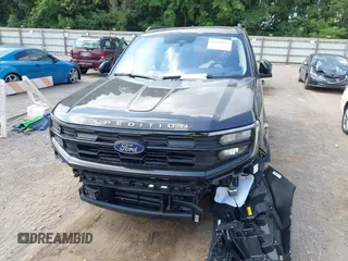 2025 Ford Expedition Max Active with VIN 1FMJK1J8XSEA26762, listed as a IAAI auction lot 42636848 with 706 mi miles and . Bid and sale history available at DreamBid. Image 12.