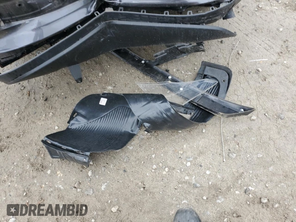 2017 Toyota RAV4 LE z VIN JTMBFREV8HJ138052, wystawiony jako Copart lot #61393655 z przebiegiem 49 785 mil mil oraz Szkoda całkowita • Salvage title. Historia ofert i sprzedaży dostępna na DreamBid. Obrazek 13.