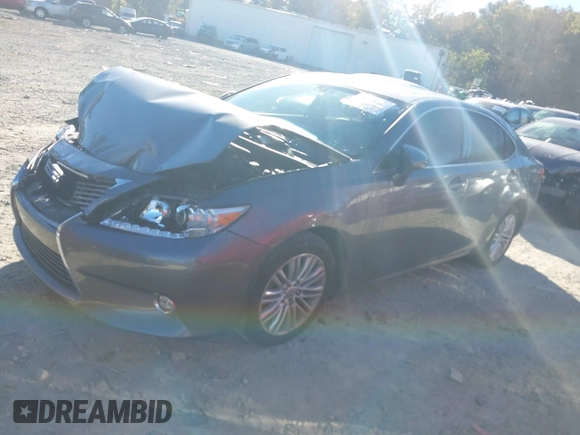 2015 Lexus ES with VIN JTHBK1GG7F2188569, listed as a IAAI auction lot 40828257 with 100,000 mi miles. Bid and sale history available at carsss.com. Image 2.