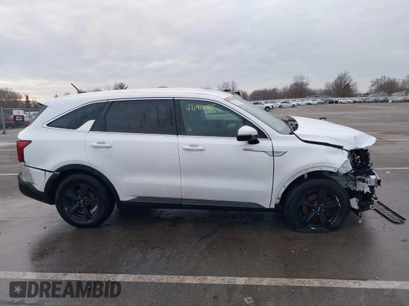 2021 Kia Sorento LX with VIN 5XYRG4LCXMG046127, listed as a IAAI auction lot 41190085 with 72,673 mi miles. Bid and sale history available at carsss.com. Image 14.