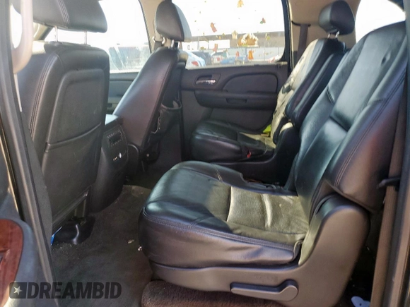 2009 Chevrolet Suburban LTZ with VIN 1GNFC36099R206170, listed as a Copart auction lot 46954815 with 272,788 mi miles and Clean title. Bid and sale history available at DreamBid. Image 11.