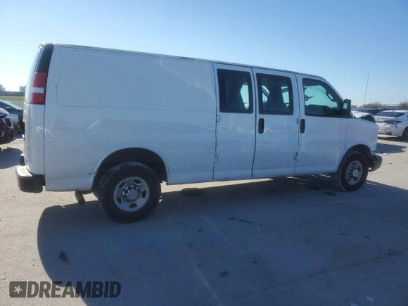 2017 Chevrolet Express Cargo с VIN 1GCWGBFF2H1348210, выставлен на аукционе Copart как лот 45957915 с пробегом 268 456 миль миль и Списание • Salvage title. История ставок и продаж доступна на DreamBid. Изображение 3.