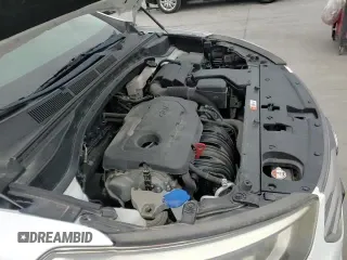 2018 Hyundai Santa Fe 2.4L z VIN 5XYZU3LB3JG528542, wystawiony jako Copart lot #51332015 z przebiegiem 58 071 mil mil oraz Szkoda całkowita • Salvage title. Historia ofert i sprzedaży dostępna na DreamBid. Obrazek 14.