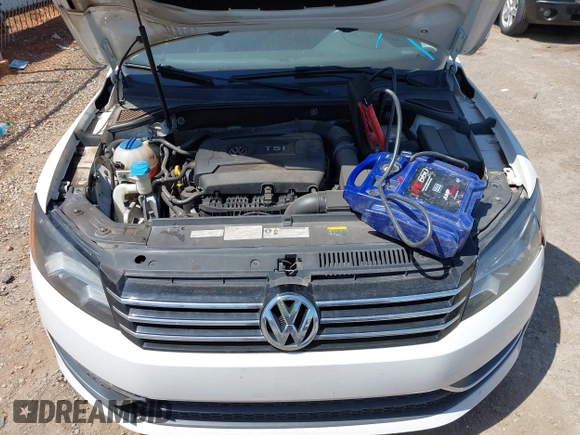2015 Volkswagen Passat Wolfsburg Edition with VIN 1VWAT7A33FC047606, listed as a IAAI auction lot 42034665 with 165,233 mi miles and . Bid and sale history available at DreamBid. Image 10.