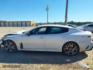 2019 Kia Stinger GT with VIN KNAE35LC8K6050559, listed as a IAAI auction lot 41699927 with 85,944 mi miles. Bid and sale history available at carsss.com. Image 15.