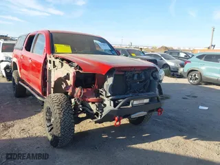 2017 Toyota Tacoma SR5 with VIN 5TFCZ5AN2HX088269, listed as a IAAI auction lot 41768936 with 196,625 mi miles. Bid and sale history available at carsss.com. Image 6.