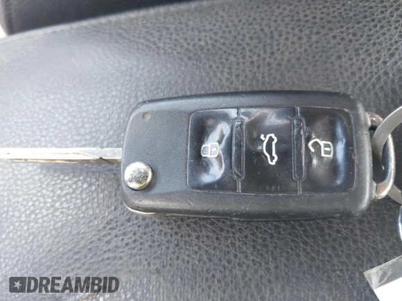2011 Volkswagen Jetta SE with VIN 3VWDX7AJ4BM330203, listed as a IAAI auction lot 42256889 with 209,557 mi miles and . Bid and sale history available at DreamBid. Image 11.