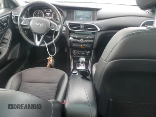 2019 Infiniti QX30 Luxe with VIN SJKCH5CR1KA009121, listed as a Copart auction lot 55252695 with 95,931 mi miles and Salvage title. Bid and sale history available at DreamBid. Image 8.