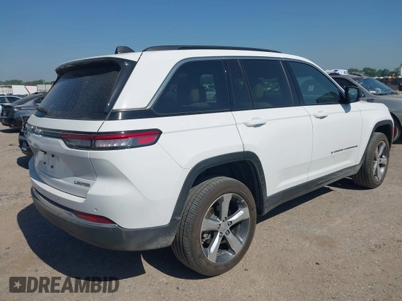 2025 Jeep Grand Cherokee Limited with VIN 1C4RJHBG7SC272351, listed as a IAAI auction lot 42331840 with 13,862 mi miles and . Bid and sale history available at DreamBid. Image 4.