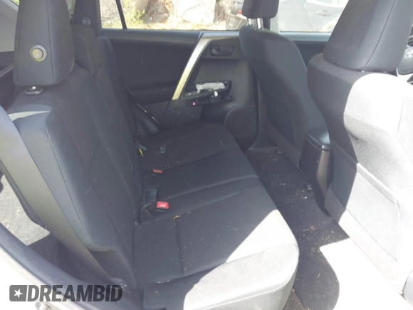 2015 Toyota RAV4 LE with VIN JTMBFREV4FJ039662, listed as a IAAI auction lot 42098292 with 161,534 mi miles. Bid and sale history available at carsss.com. Image 8.