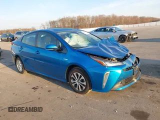 2019 Toyota Prius LE with VIN JTDL9RFU2K3013061, listed as a IAAI auction lot 41797721 with 122,721 mi miles and . Bid and sale history available at DreamBid. Image 1.