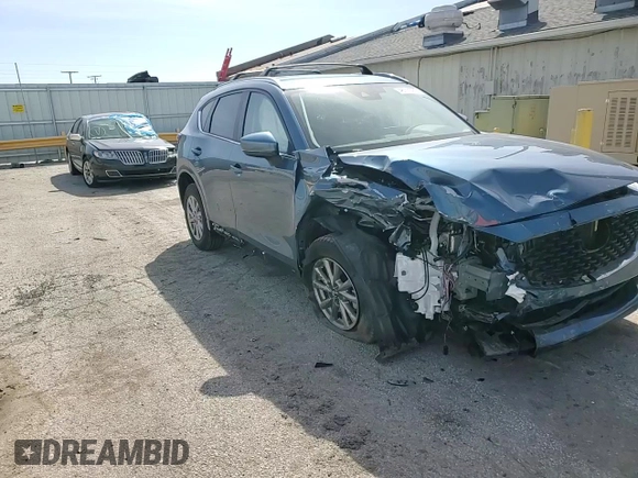 2024 Mazda CX-5 S Select with VIN JM3KFBBL4R0488187, listed as a Copart auction lot 48711475 with 2,489 mi miles and Salvage Title. Bid and sale history available at carsss.com. Image 12.