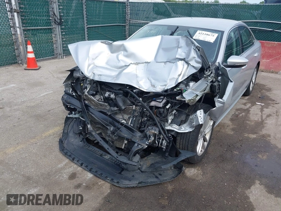 2020 Volkswagen Passat SE with VIN 1VWSA7A31LC027280, listed as a IAAI auction lot 42118675 with 72,165 mi miles and . Bid and sale history available at DreamBid. Image 6.