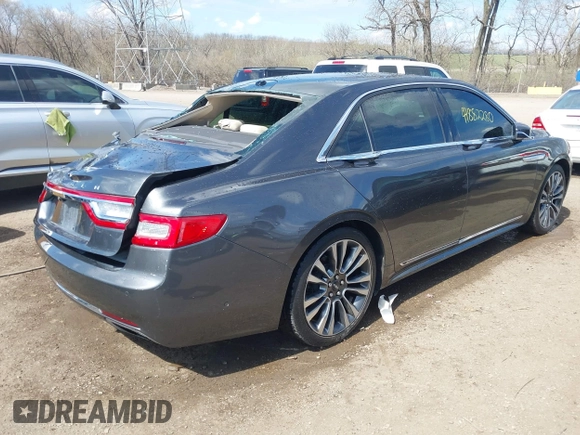 2017 Lincoln Continental Reserve z VIN 1LN6L9RP0H5636532, wystawiony jako IAAI lot #41882280 z przebiegiem 98 733 mil mil oraz . Historia ofert i sprzedaży dostępna na DreamBid. Obrazek 4.