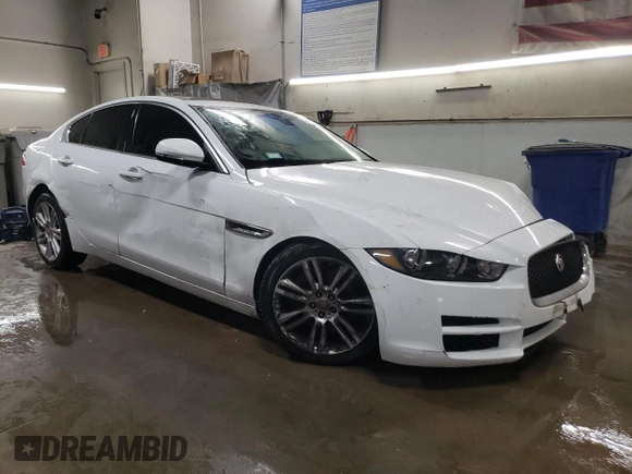 2019 Jaguar XE 25t Premium with VIN SAJAJ4FX0KCP51647, listed as a Copart auction lot 43606485 with 58,354 mi miles and Salvage Title. Bid and sale history available at carsss.com. Image 4.