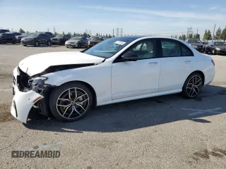 2021 Mercedes-Benz E 350 z VIN W1KZF8DB6MA919605, wystawiony jako Copart lot #57729745 z przebiegiem 19 142 mil mil oraz Szkoda całkowita • Salvage title. Historia ofert i sprzedaży dostępna na DreamBid. Obrazek 1.