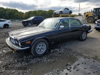 1986 Jaguar XJ z VIN SAJAV1341GC458926, wystawiony jako Copart lot #73985024 z przebiegiem 73 337 mil mil oraz Czysty tytuł • Clean title. Historia ofert i sprzedaży dostępna na DreamBid. Obrazek 1.