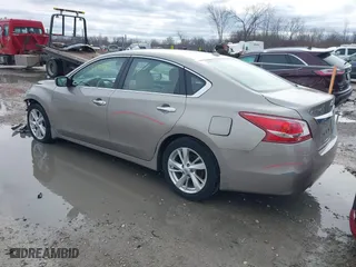 2013 Nissan Altima 2.5 S with VIN 1N4AL3AP3DC261559, listed as a IAAI auction lot 41959475 with 87,704 mi miles. Bid and sale history available at carsss.com. Image 3.