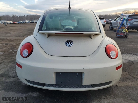 2010 Volkswagen New Beetle Coupe with VIN 3VWRG3AG5AM031773, listed as a Copart auction lot 43040385 with 105,448 mi miles and Salvage Title. Bid and sale history available at carsss.com. Image 6.