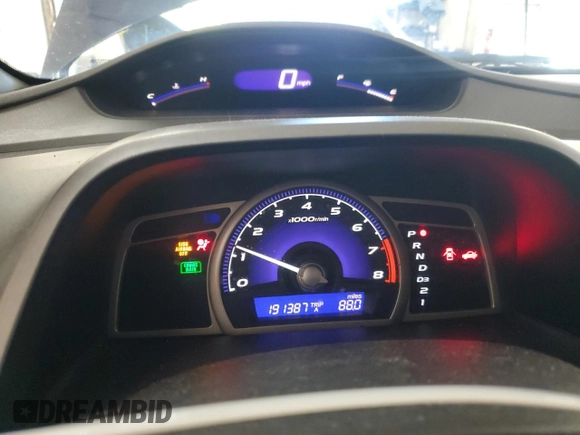 2008 Honda Civic LX with VIN 1HGFA16538L101125, listed as a Copart auction lot 55877955 with 191,387 mi miles and Non Repairable. Bid and sale history available at DreamBid. Image 9.