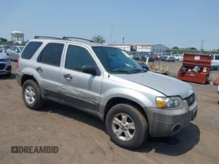 2006 Ford Escape XLT with VIN 1FMCU03166KB34803, listed as a IAAI auction lot 42425651 with 178,008 mi miles and . Bid and sale history available at DreamBid. Image 6.