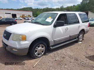 2003 Ford Expedition Special Service with VIN 1FMRU15W13LC16761, listed as a IAAI auction lot 41942186 with 279,378 mi miles. Bid and sale history available at carsss.com. Image 2.