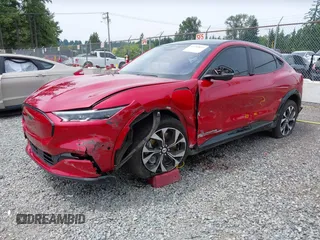 2022 Ford Mustang Mach-E Premium с VIN 3FMTK3SU1NMA27488, выставлен на аукционе IAAI как лот 42580899 с пробегом 37 982 миль миль и . История ставок и продаж доступна на DreamBid. Изображение 19.