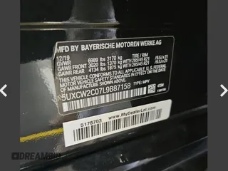 2020 BMW X7 xDrive40i z VIN 5UXCW2C07L9B87158, wystawiony jako Copart lot #59568955 z przebiegiem 92 965 mil mil oraz Czysty tytuł • Clean title. Historia ofert i sprzedaży dostępna na DreamBid. Obrazek 10.