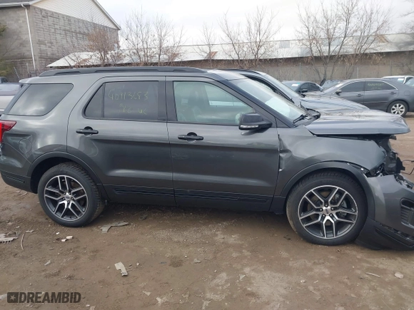 2019 Ford Explorer Sport with VIN 1FM5K8GT6KGB39523, listed as a IAAI auction lot 40913683 with 50,380 mi miles. Bid and sale history available at carsss.com. Image 14.
