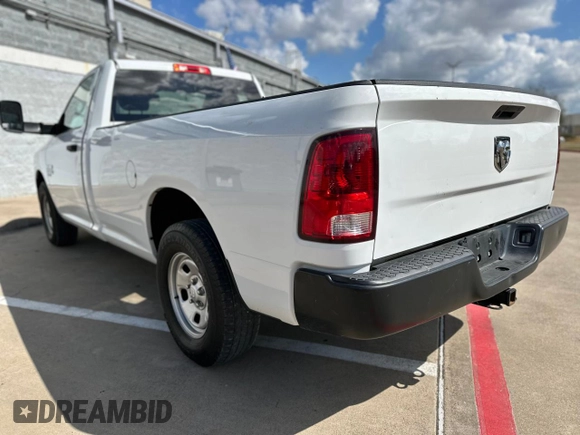 2020 Ram 1500 Tradesman with VIN 3C6JR6DG8LG263736, listed as a Copart auction lot 81547714 with 81,221 mi miles and Clean title. Bid and sale history available at DreamBid. Image 3.